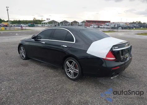 2017 Mercedes-Benz E 300 из США, поврежденный, VIN WDDZF4JB8HA272238